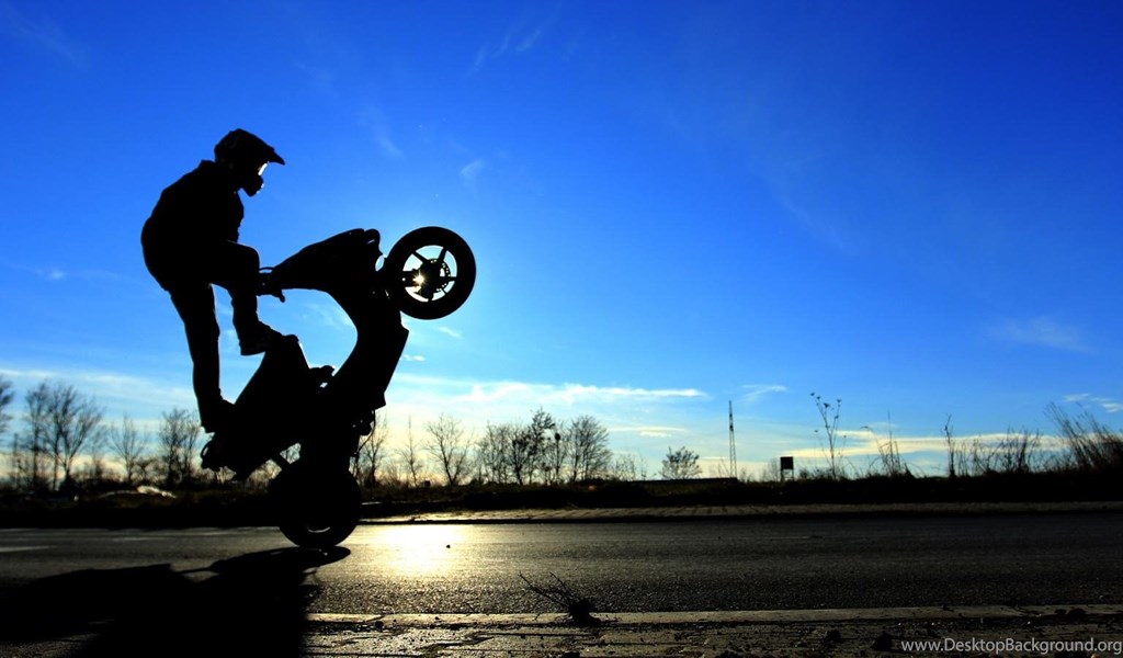 Bike Stunt Hd Wallpaper For Mobile - Automotive Wallpapers