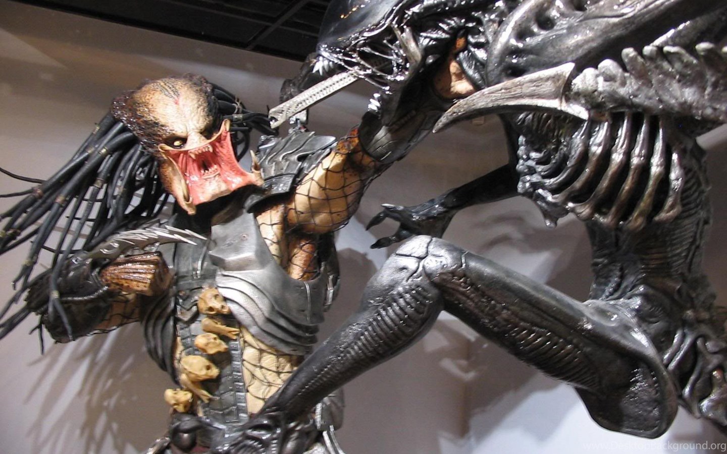 Download Alien Vs Predator Desktop Wallpapers FREE On Latoro.com Widescreen...