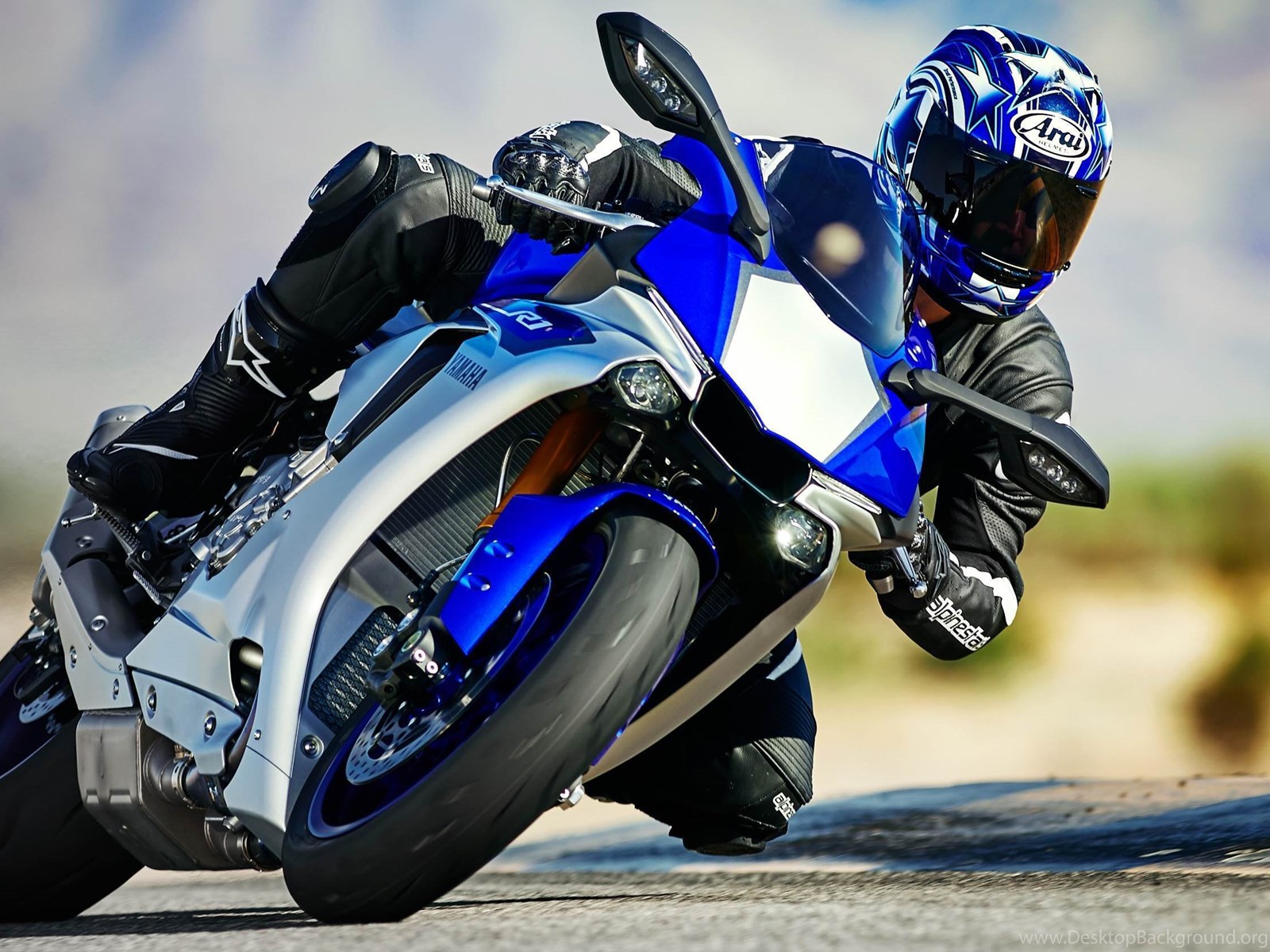 Yamaha r1 HD