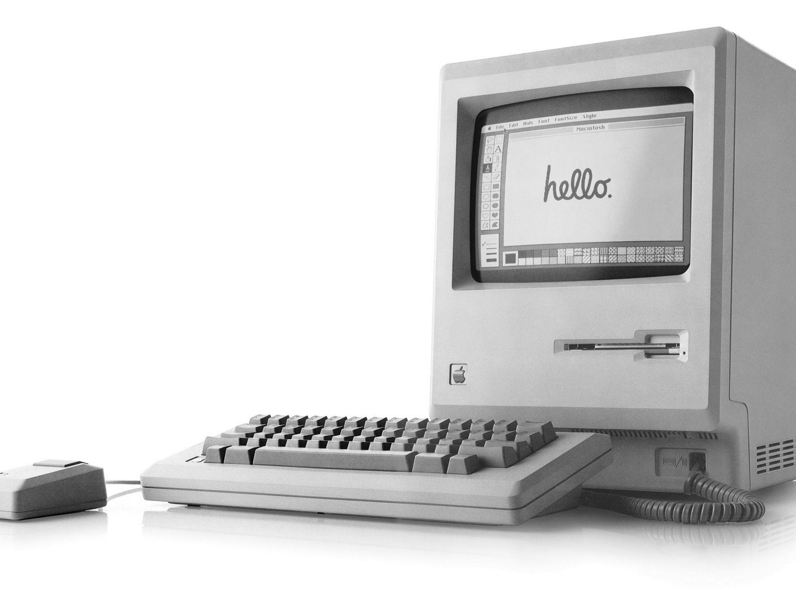 Мак 1. IMAC 1990. Запись на компьютере. Ташиа макинтош HD. Купить с ГАРЕТВ Macintosh.