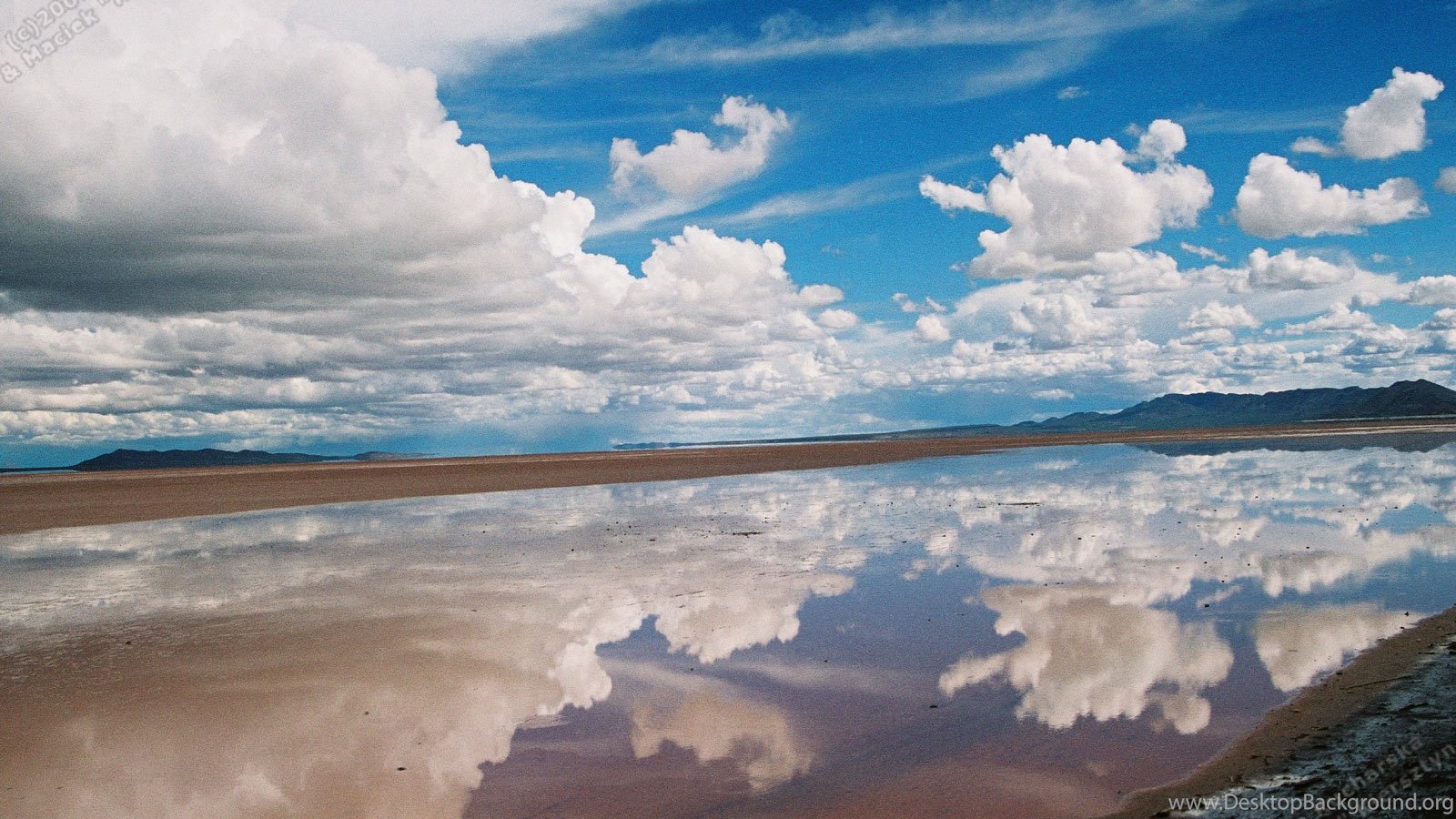 Wallpapers 1600x1200 Salar De Uyuni, Bolivia Desktop