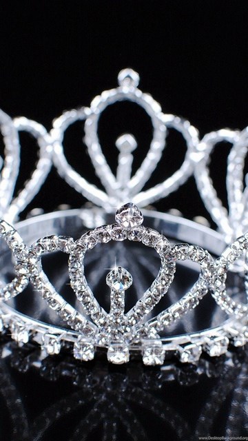 Download Royal Queen Crown Wallpapers HD Desktop Background