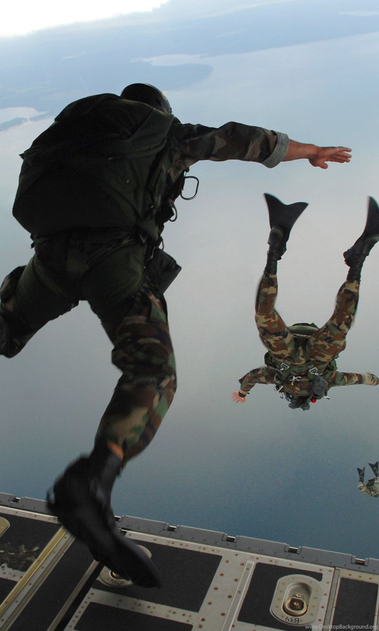 Paratrooper Wallpapers Desktop Background