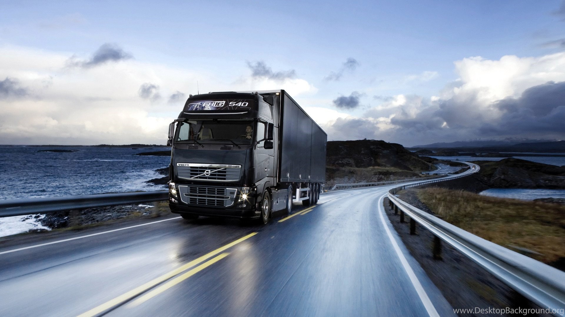 Volvo Truck Wallpaper Hd Download