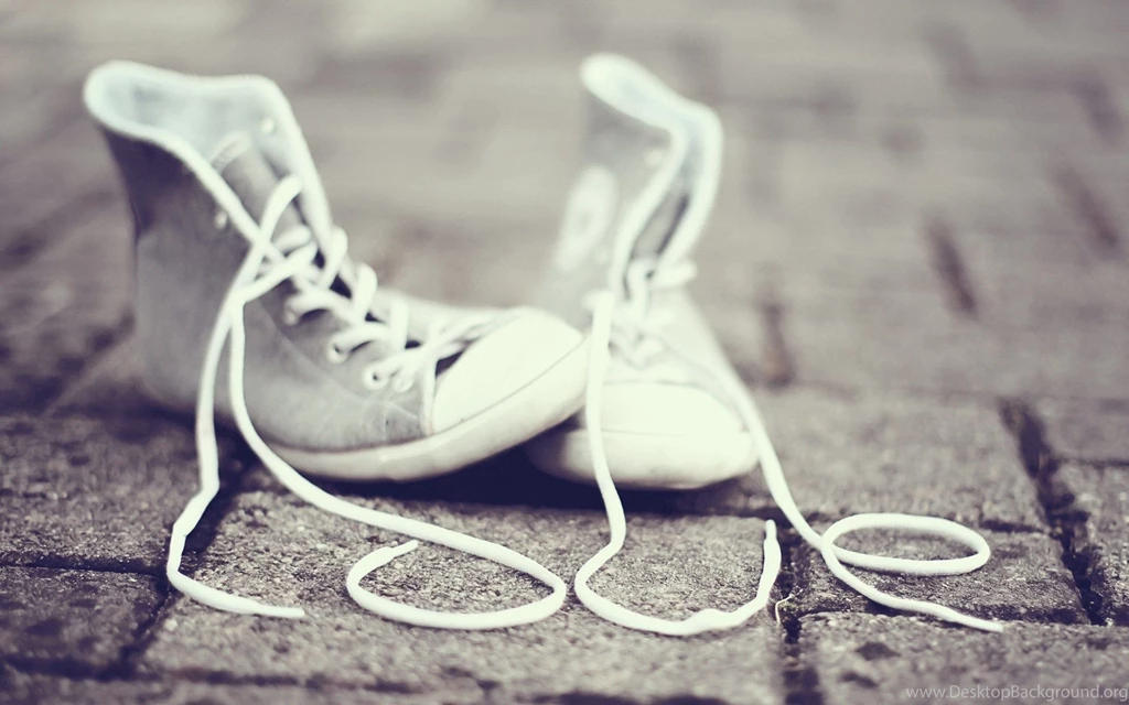 Love Shoes Wallpaper.jpg