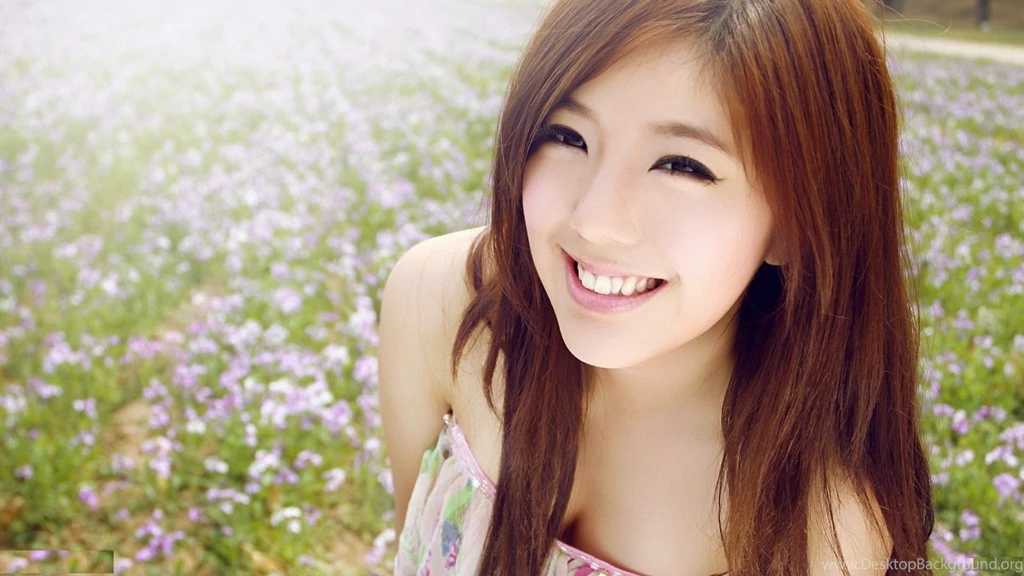 Beautiful Asian Girls Wallpapers HD Images
