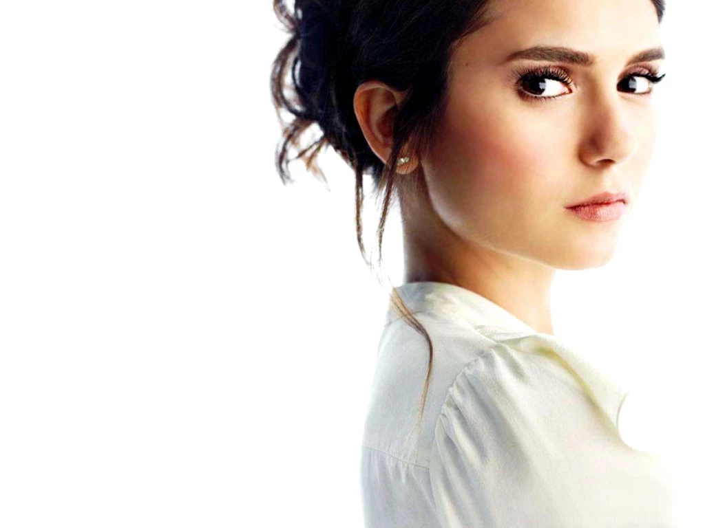 Nina Dobrev Wallpapers ❤ Nina Dobrev Wallpapers (24152028) Fanpop