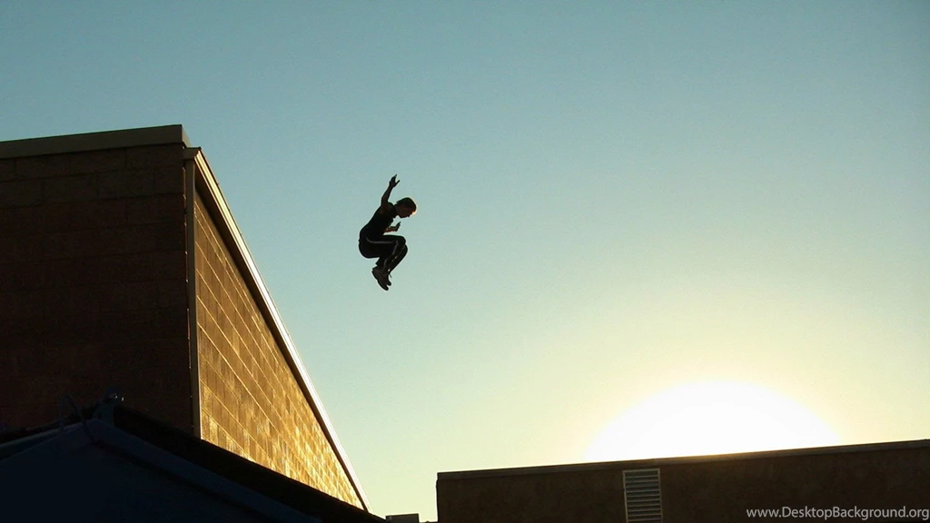 The Jump From The Roof Of Parkour Wallpapers And Images ...