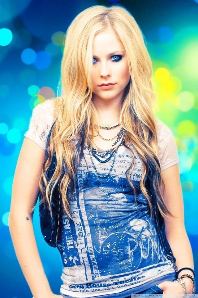 Avril Lavigne HD Desktop Wallpapers : High Definition : Fullscreen ...