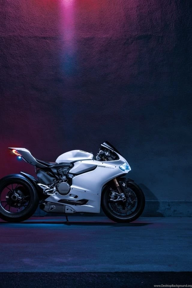 iPhone 4S, 4 Ducati Wallpapers HD, Desktop Backgrounds 640x960