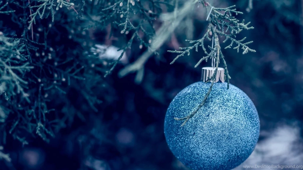 New Year Wallpapers Ball Tree Decorations Wallpapers