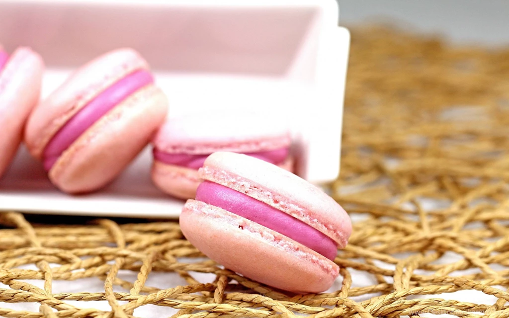 Macaron Wallpapers
