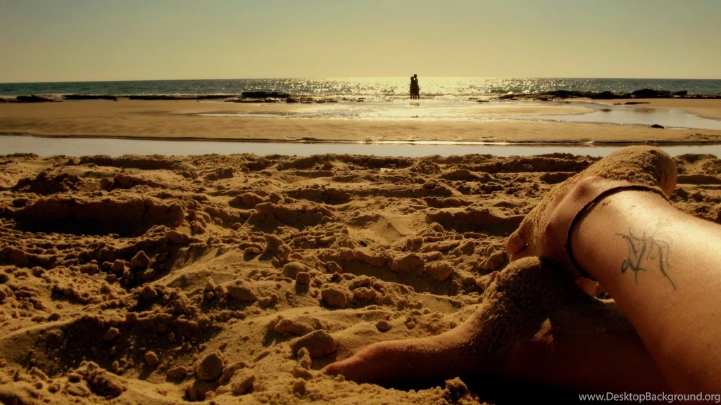Download Wallpapers 3840x2160 Sand, Coast, Beach, Feet, Tattoo ...