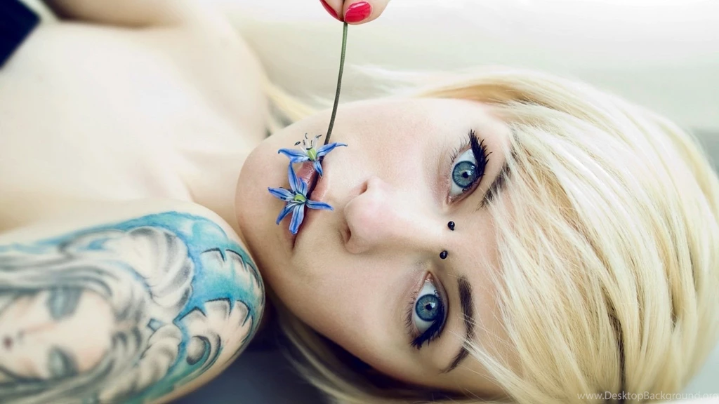 Most Beautiful Tattooed Girl Wallpapers