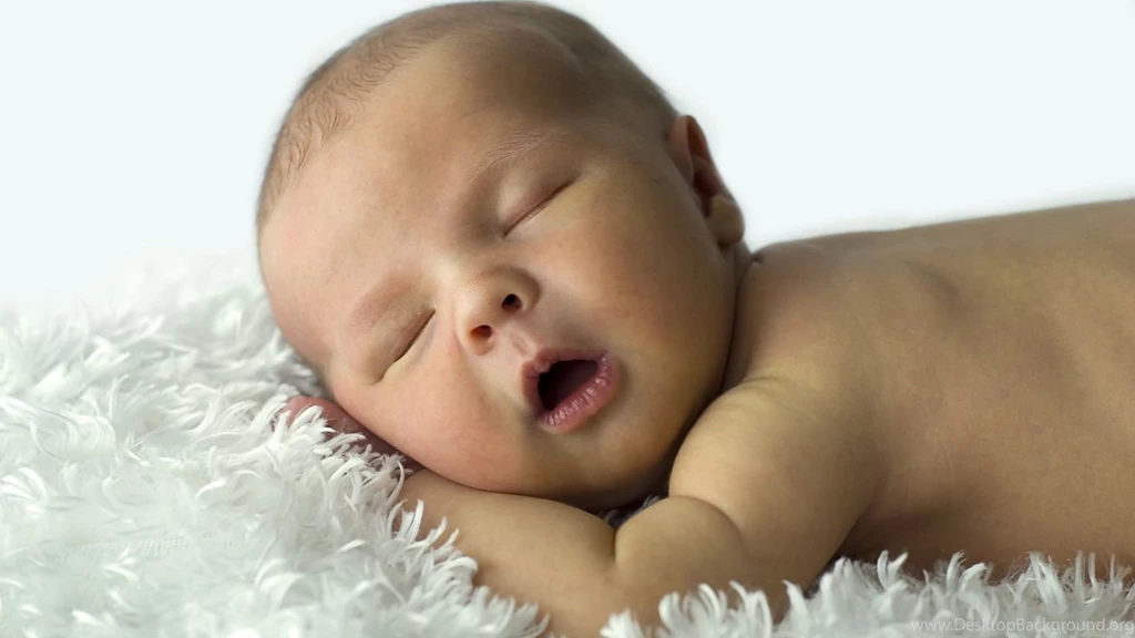 Cute Baby HD Dektop Wallpapers Free Download