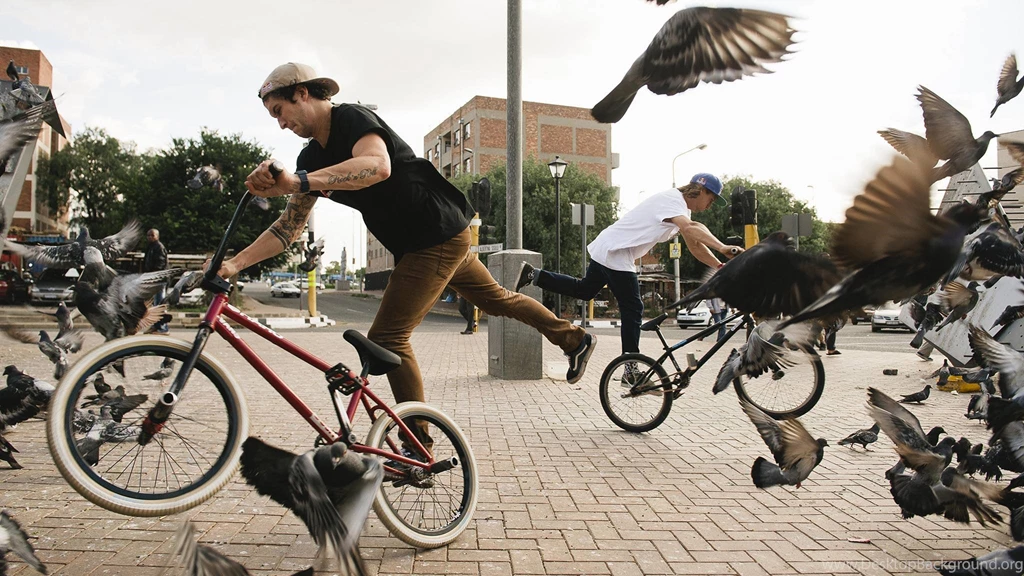 BMX Freestyle On City Wallpapers Laptop