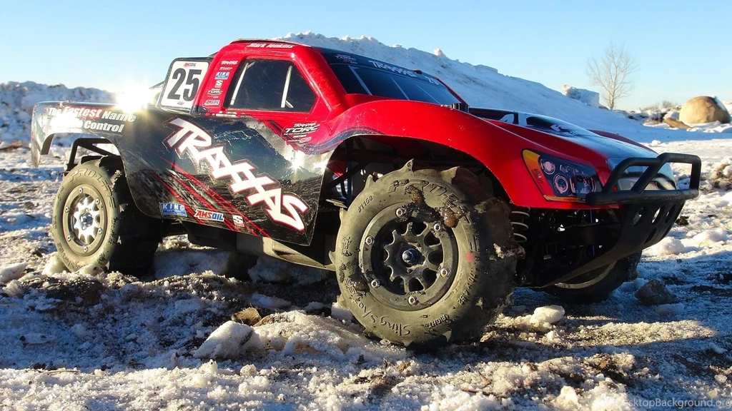 RC ADVENTURES 30ft Gap With A Traxxas Slash 4x4 Ultimate Edition ...