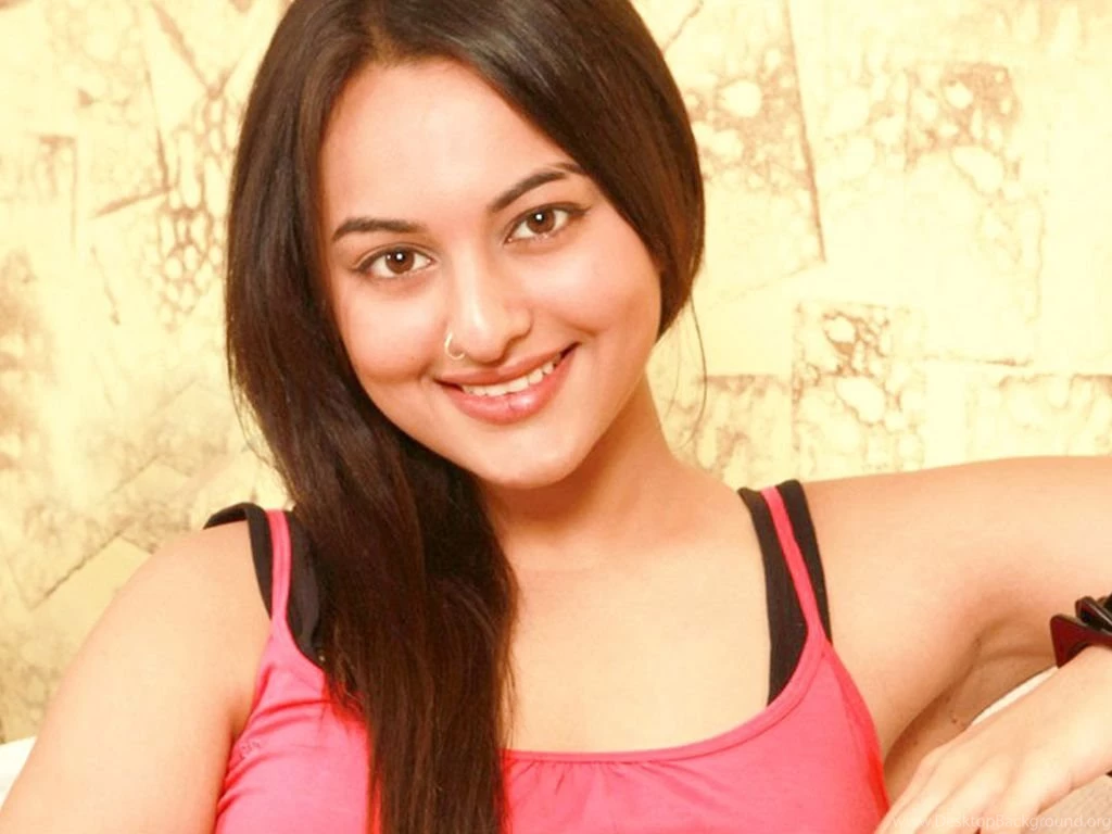 Sonakshi Sinha HD Wallpapers Desktop Background