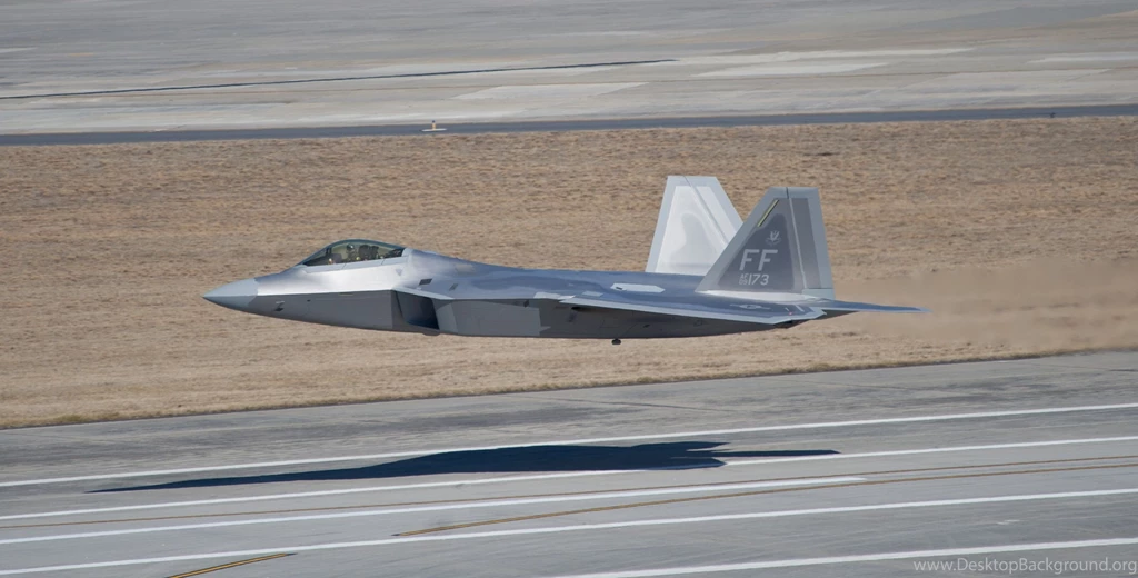 F 22 Raptor During Low Level Flight