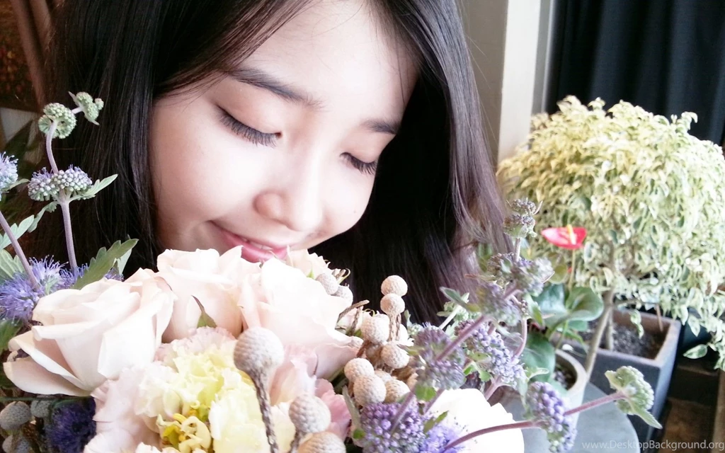 54 IU HD Wallpapers