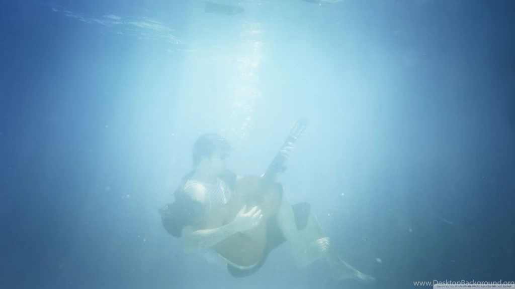 Playing Guitar Underwater HD Desktop Wallpapers : Widescreen : High ...