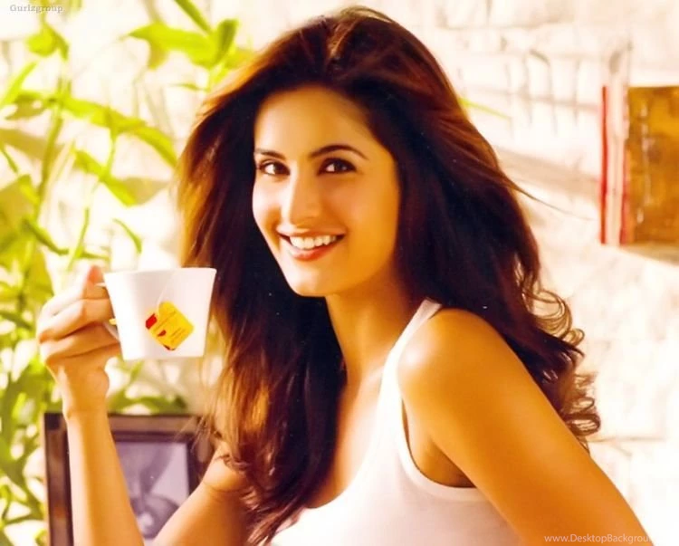 Hot celebs wallpapers: Katrina Kaif Wallpapers 8