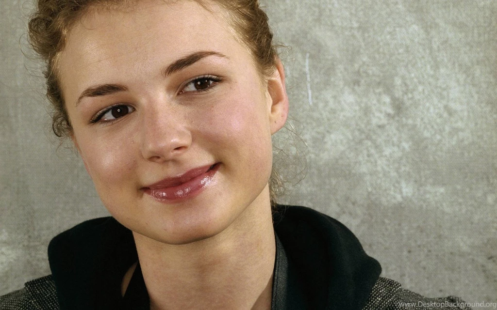 Emily Emily VanCamp Wallpapers (9007937) Fanpop