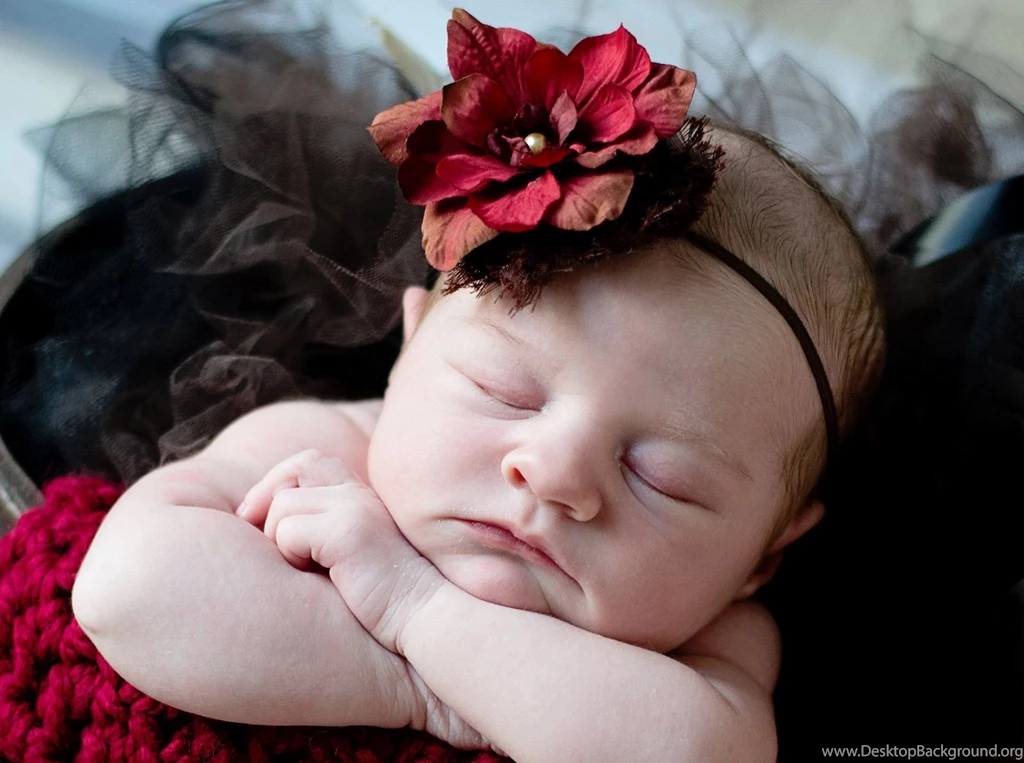 Sleeping Style Baby Girl Wallpapers.jpg