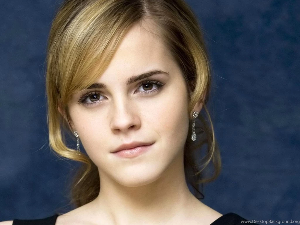 Emma Watson Beautiful 2009 Wallpapers Desktop Background