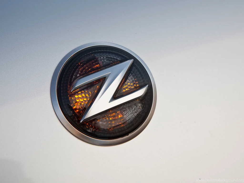 2009 Nissan NISMO 370Z Emblem 1920x1440 Wallpapers
