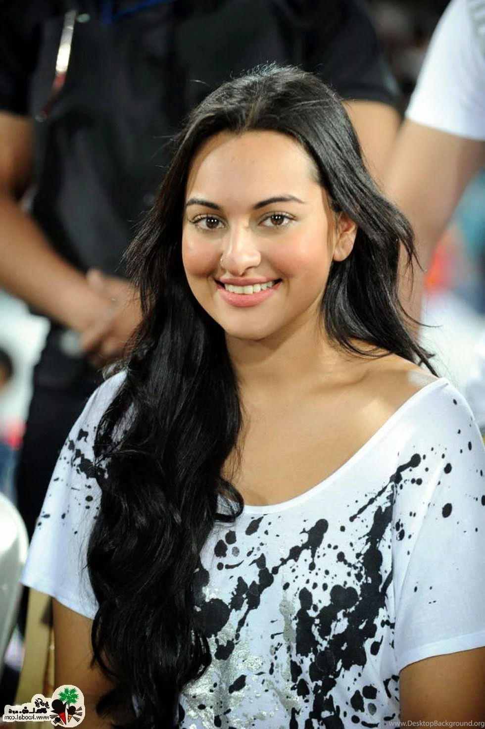 Sonakshi Sinha Latest Wallpapers Image Wallpapers