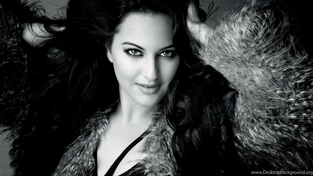 Sonakshi sinha Beautiful wallpaper.jpg