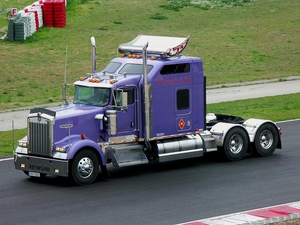 Kenworth W900 Picture