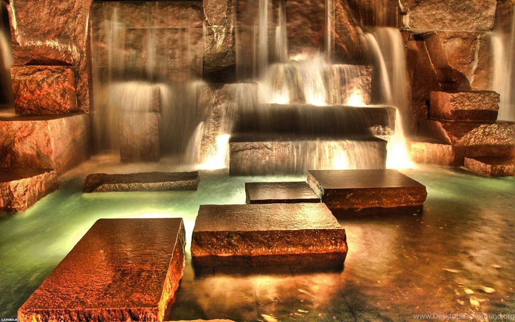 Image Gallery: Desktop Backgrounds (Dec 12 2012 20:35:41)