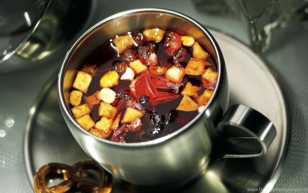 Download Wallpapers 3840x2400 Soup, Pot, Food Ultra HD 4K HD Backgrounds