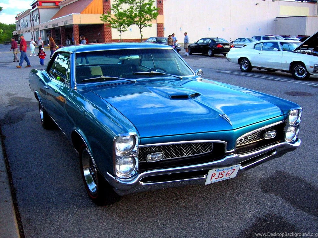 1967 Pontiac GTO Blue Image Desktop Background