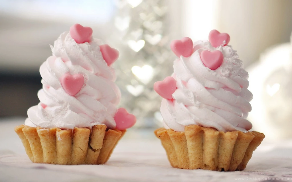 Cake With Whipped Cream Wallpapers And Images Wallpapers ...