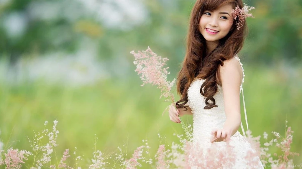 Cute Girl Wallpapers
