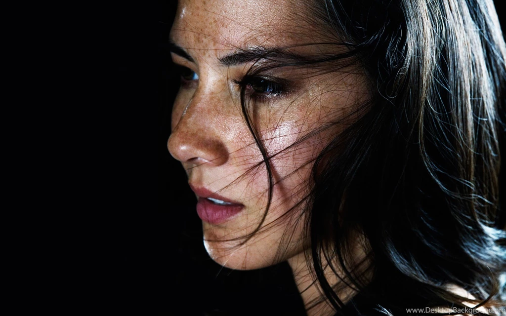 Olivia Munn Wallpapers