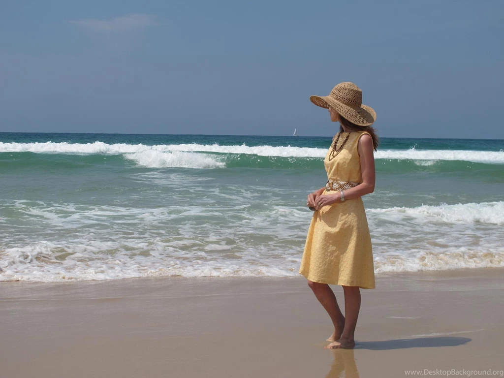 Beautiful Girl On Seashore Widescreen High Resolution Wallpapers ...