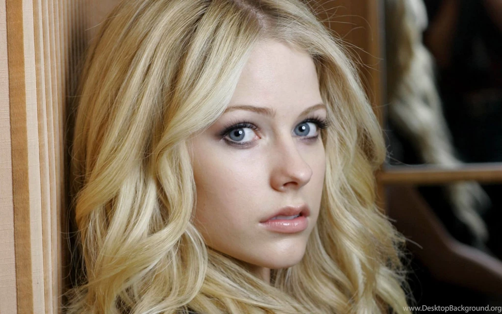 Avril Lavigne Wallpapers