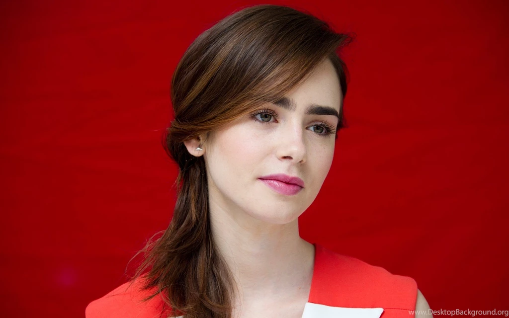 Lily Collins Wallpapers