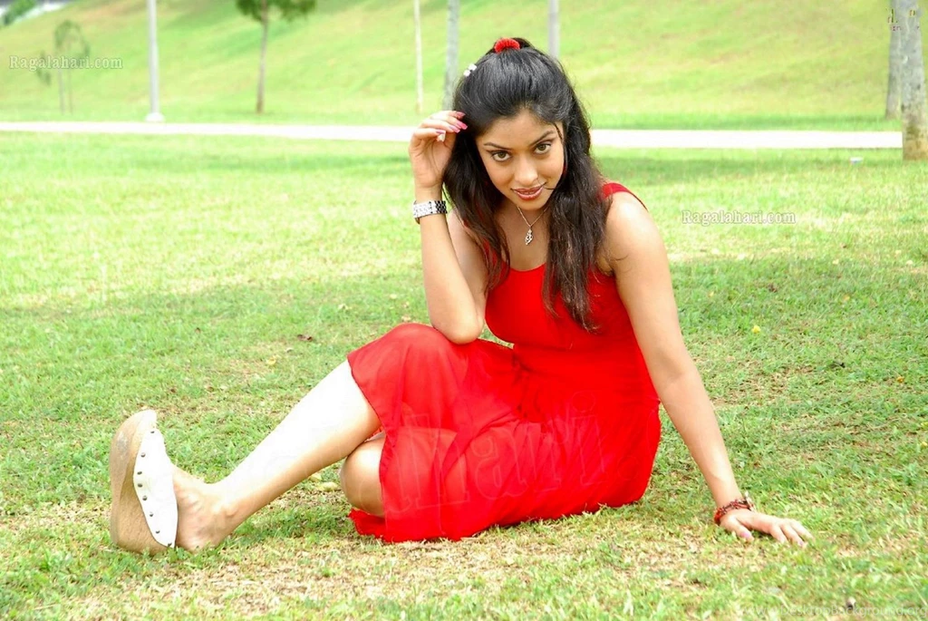 PAYAL GHOSH WALLPAPER (