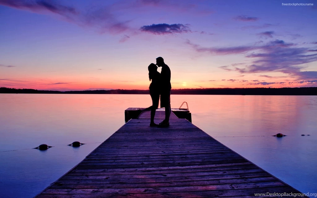 Download Stock Photos Of Lovers In Beautiful Landscape Images ...