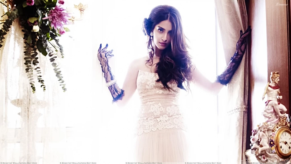 Sonam Kapoor Hd Wallpapers