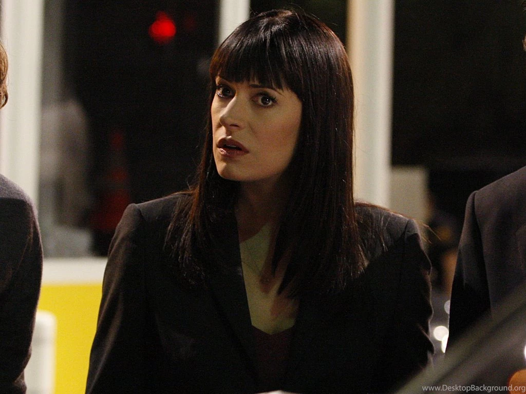 Paget Brewster Paget Brewster Wallpapers (35794456) Fanpop