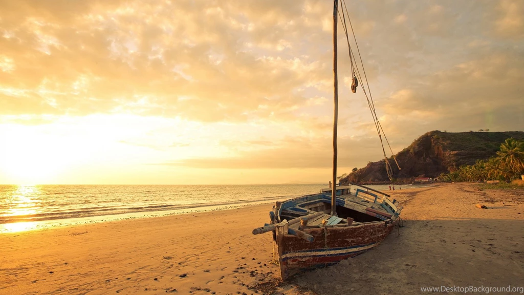 Old Ship Washed Ashore On The Beach Wallpapers — WppShack.com