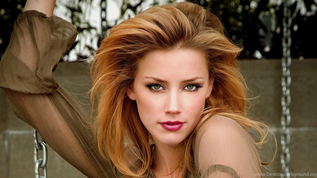 HD Sexy Amber Heard Wallpapers