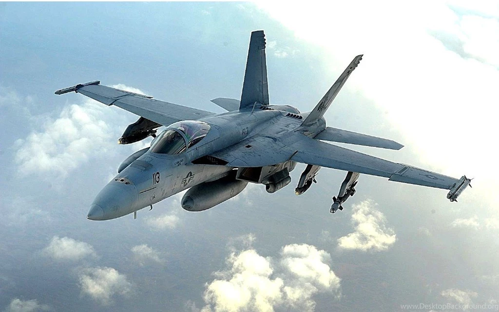 Clicswallpaper: F 18 Super Hornet (wallpapers 1)