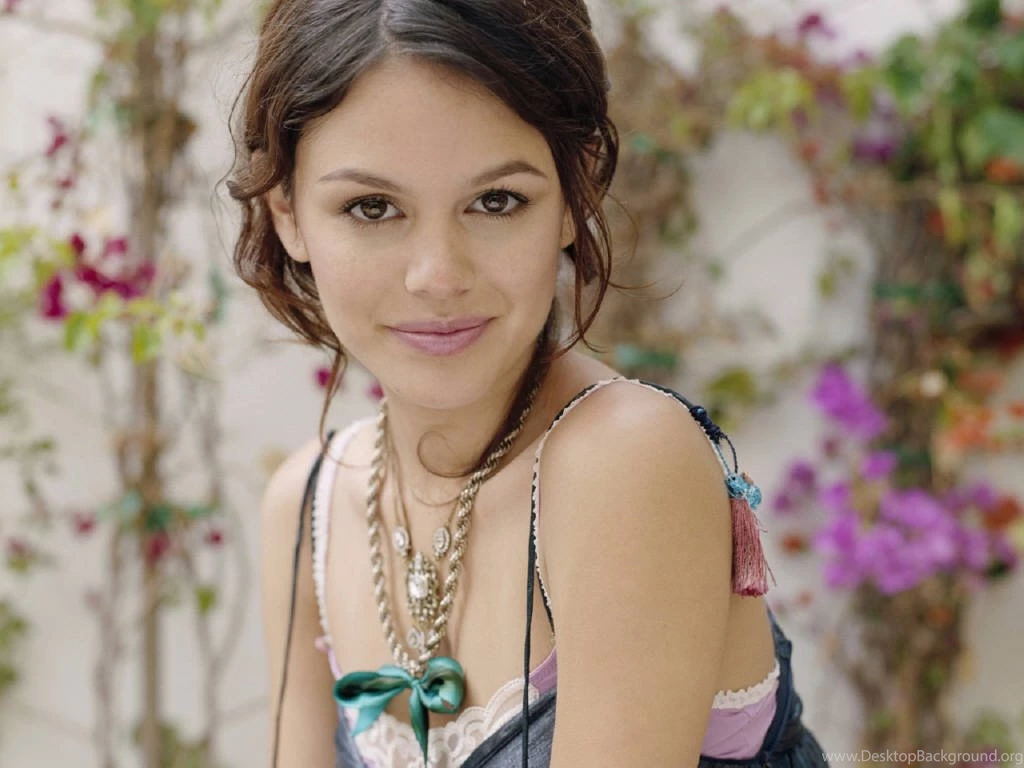 Rachel Bilson Pictures